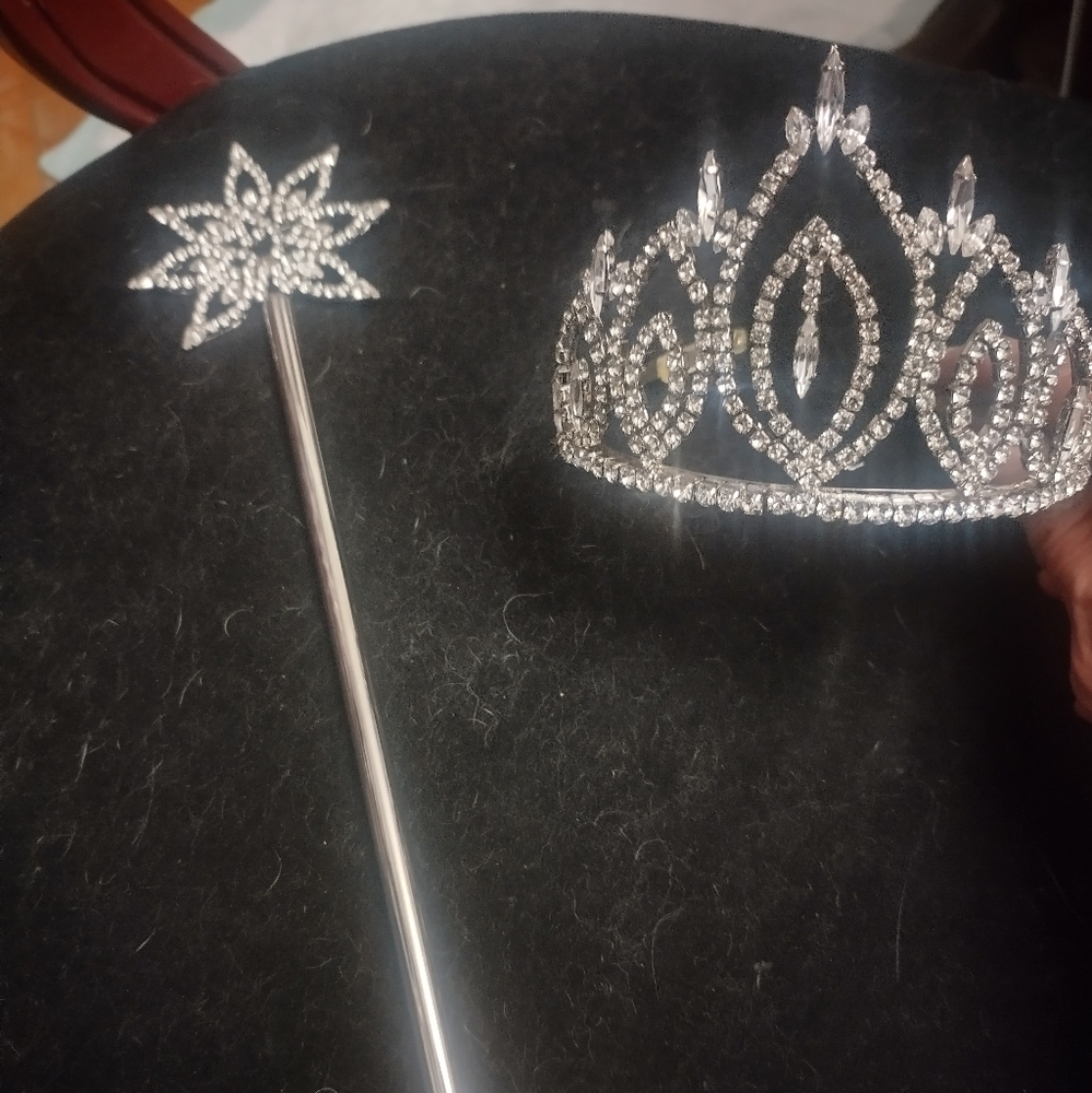 Tiara & Scepter